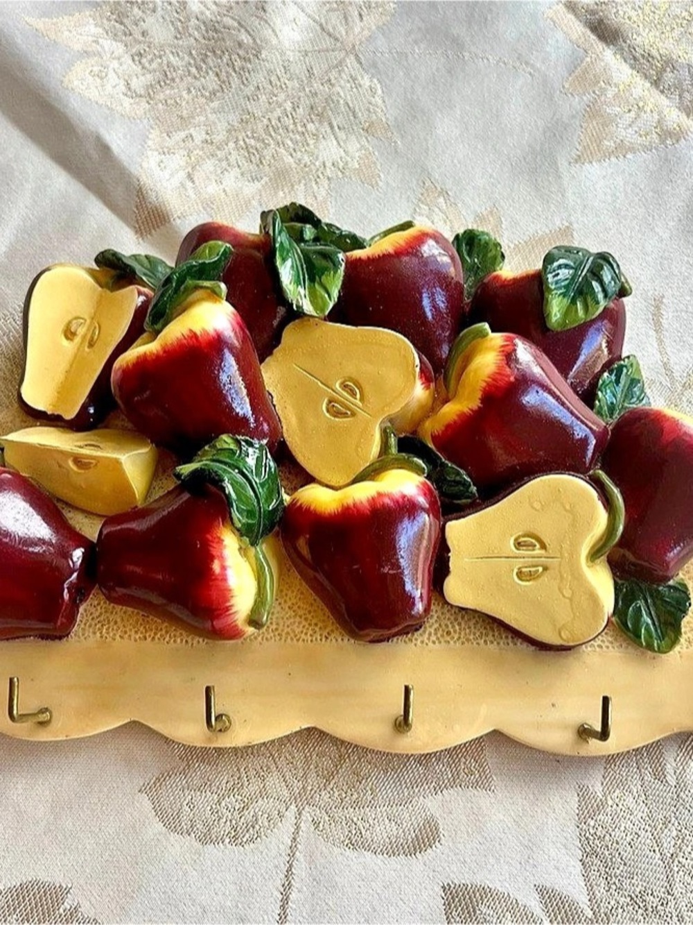 KMC Apple Wall Rack Decor Red & Gold